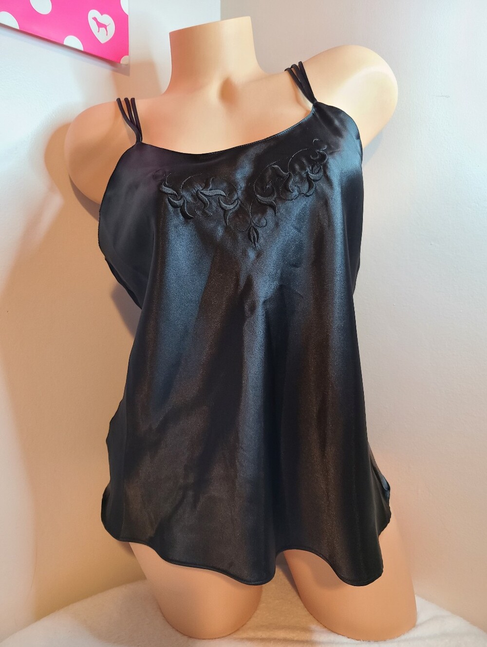 VTG Kathy Ireland Silky Satin Embroidered Strappy Cami Tank Size M
